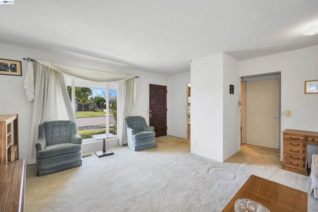 26462 Stanwood Ave, Hayward, CA 94544