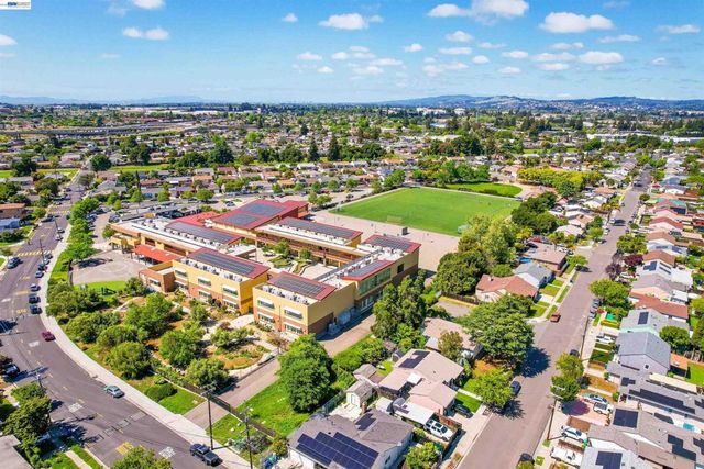 26462 Stanwood Ave, Hayward, CA 94544