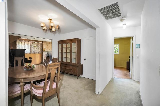 26462 Stanwood Ave, Hayward, CA 94544