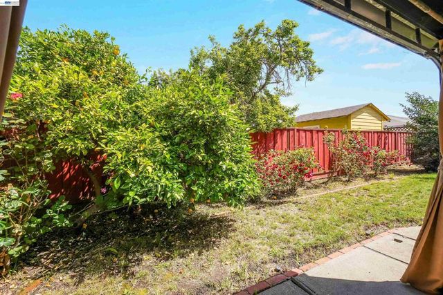 26462 Stanwood Ave, Hayward, CA 94544