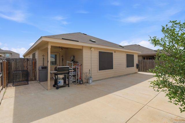 12015 Pewee Ct, San Antonio, TX 78221