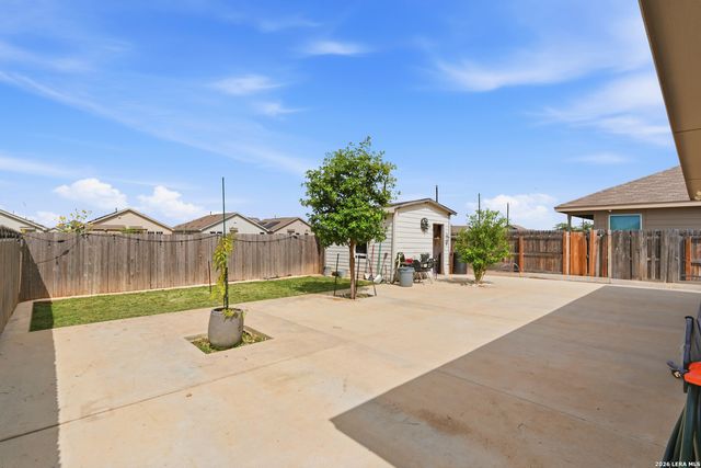 12015 Pewee Ct, San Antonio, TX 78221