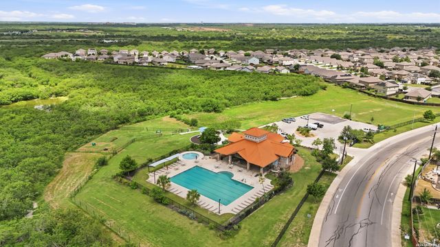 12015 Pewee Ct, San Antonio, TX 78221