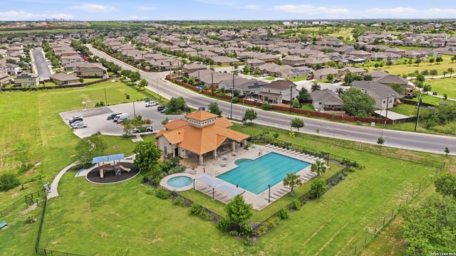 12015 Pewee Ct, San Antonio, TX 78221