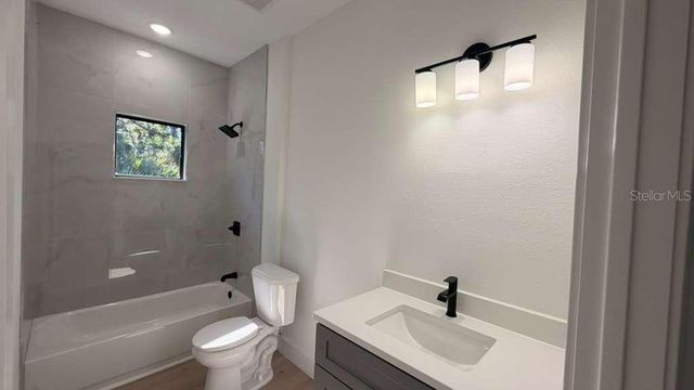 2816 SILAS AVENUE, North Port, FL 34288