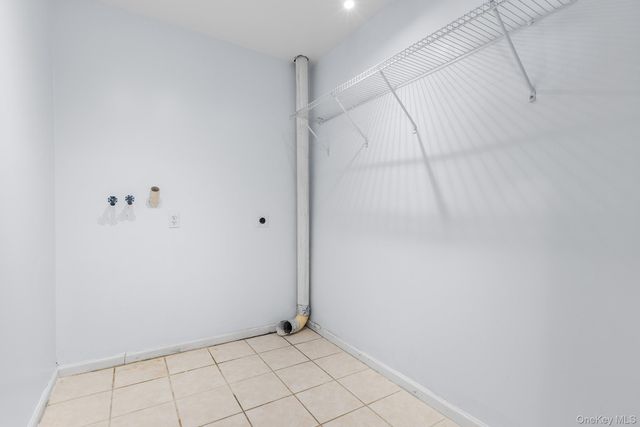 55 Albion Oval, Mahopac, NY 10541