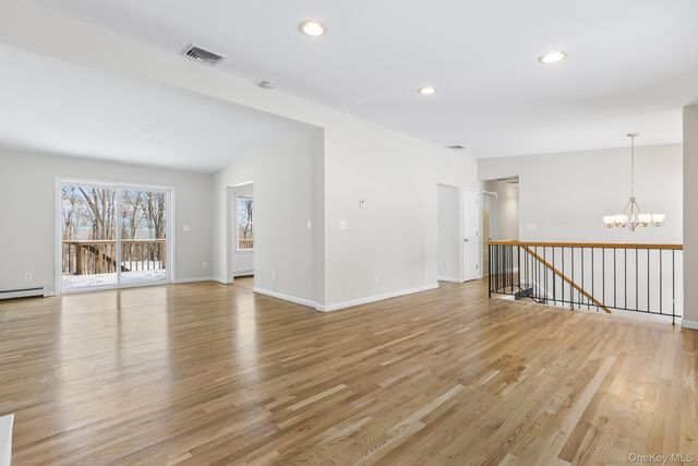 55 Albion Oval, Mahopac, NY 10541