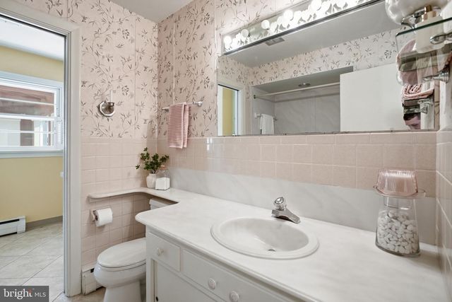 1432 BILTMORE AVE, Lancaster, PA 17601