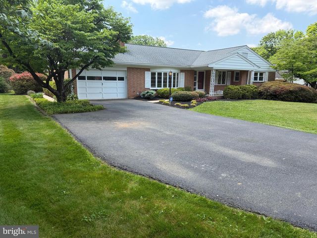 1432 BILTMORE AVE, Lancaster, PA 17601