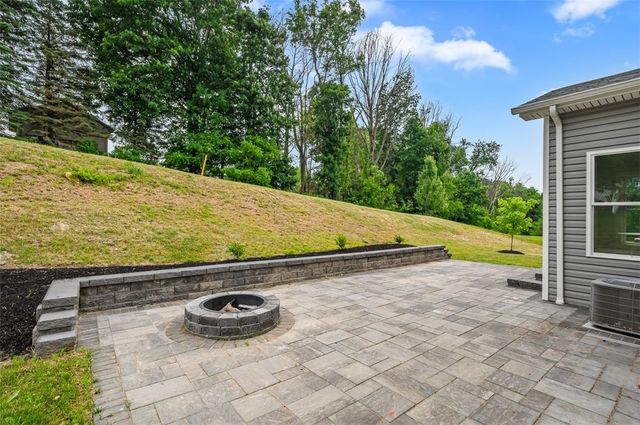 2418 Wheatland Circle, Murrysville, PA 15626