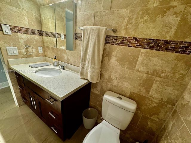 5300 Washington Street H236, Hollywood, FL 33021