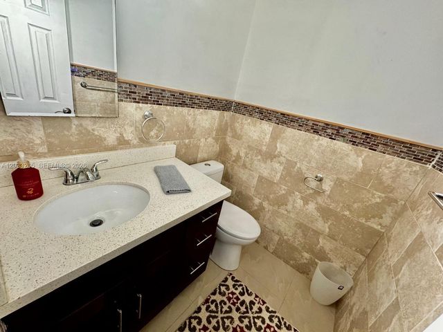 5300 Washington Street H236, Hollywood, FL 33021