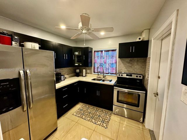 5300 Washington Street H236, Hollywood, FL 33021