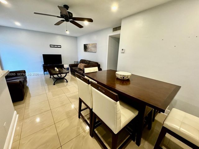 5300 Washington Street H236, Hollywood, FL 33021