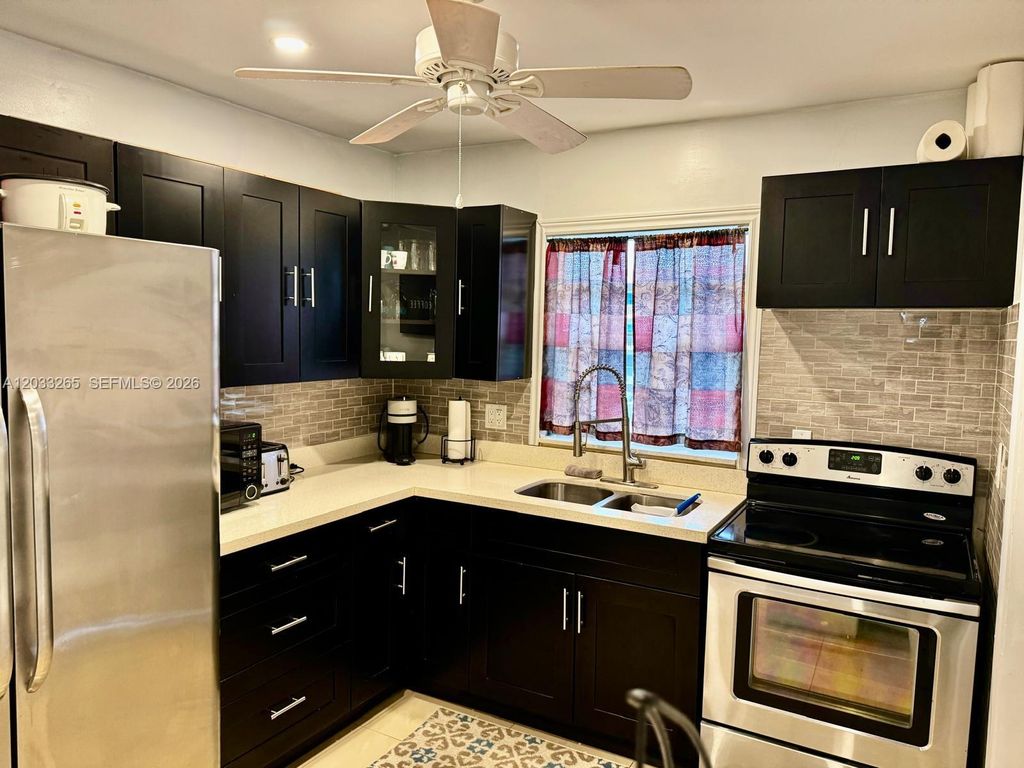 5300 Washington Street H236, Hollywood, FL 33021