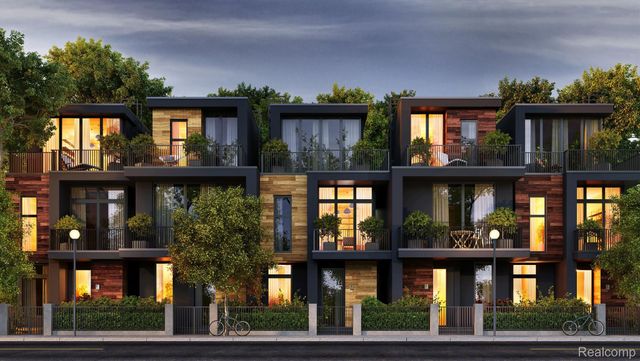 14211 W 11 MILE Road, Oak Park, MI 48237