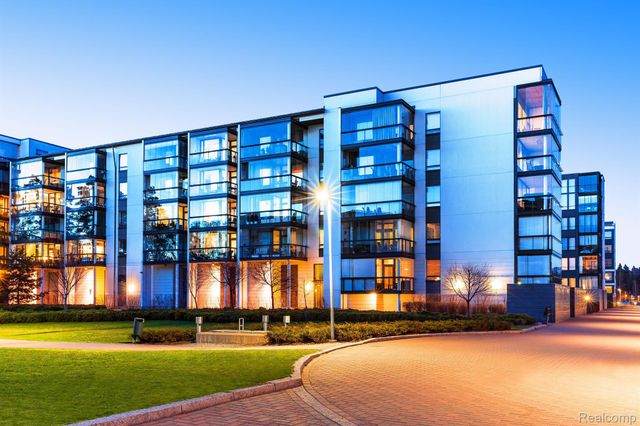 14211 W 11 MILE Road, Oak Park, MI 48237