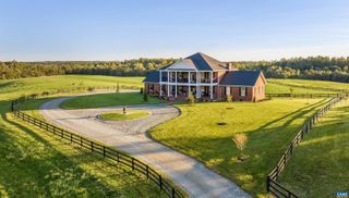 2055 THOMAS JEFFERSON PKWY, Charlottesville, VA 22902
