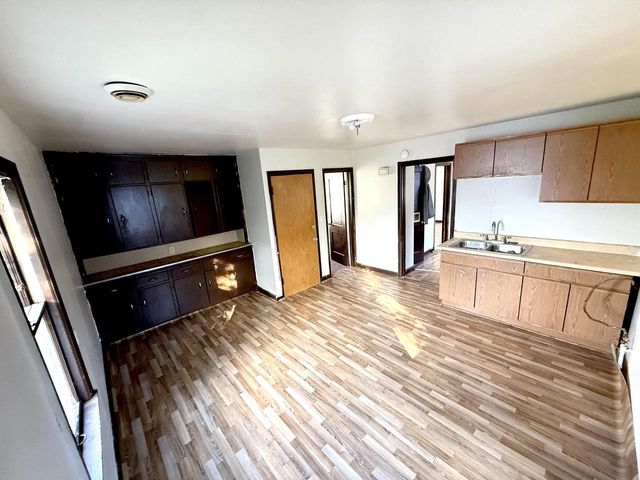 1225 W Madison STREET, Milwaukee, WI 53204