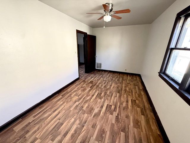 1225 W Madison STREET, Milwaukee, WI 53204