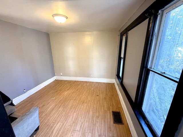 1225 W Madison STREET, Milwaukee, WI 53204