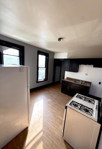 1225 W Madison STREET, Milwaukee, WI 53204