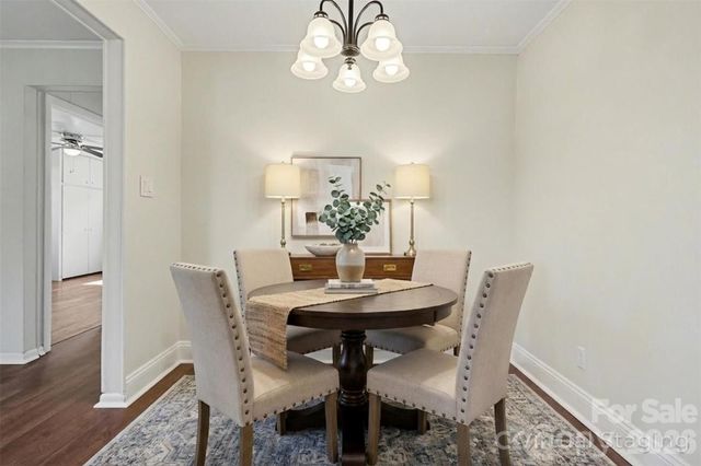 2407 4th Street NE, Hickory, NC 28601