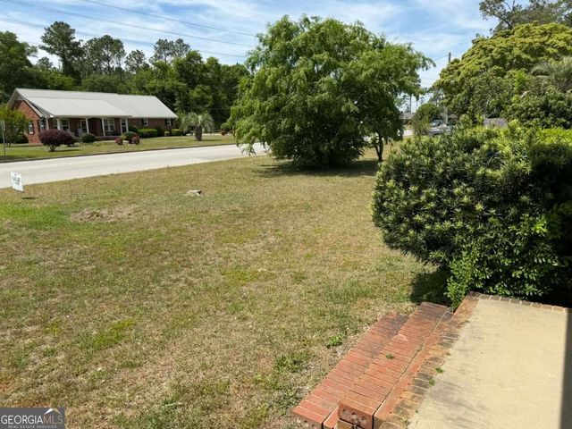 311 Douglas Street, Alma, GA 31510
