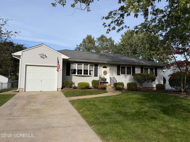 1012 Estates Boulevard, Hamilton, NJ 08690
