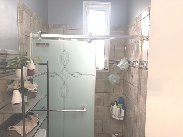 2747 S saint louis Avenue, Chicago, IL 60623