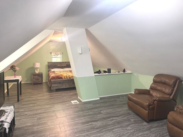 2747 S saint louis Avenue, Chicago, IL 60623
