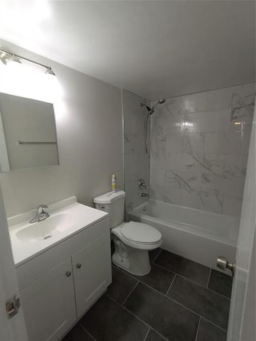 2771 Riverside Drive 511-a, Coral Springs, FL 33065
