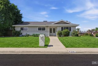2101 Westminster Drive, Bakersfield, CA 93309