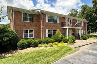 35 Capri Lane 11-C, Hendersonville, NC 28791