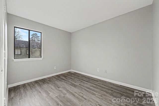 6134 Bent Tree Court, Charlotte, NC 28212