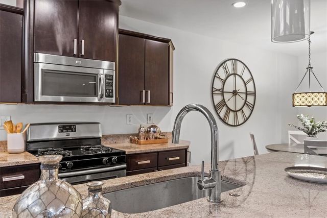 1822 HARCUM WAY 1, South Side, PA 15203