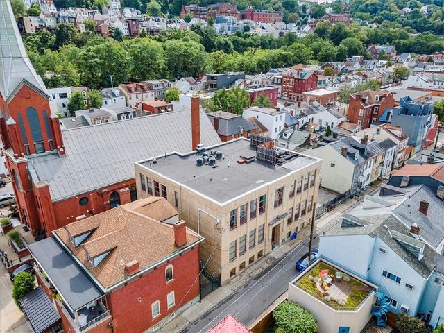 1822 HARCUM WAY 1, South Side, PA 15203