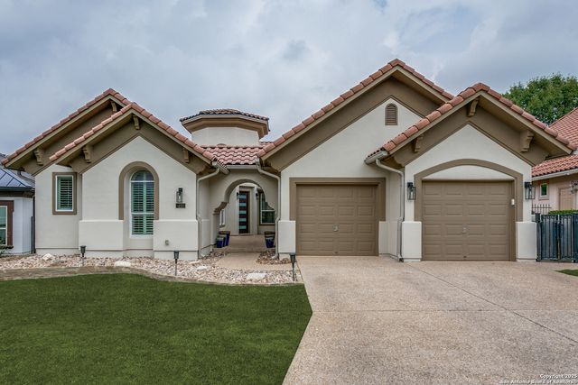 27 Avalon, San Antonio, TX 78257