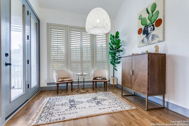 27 Avalon, San Antonio, TX 78257