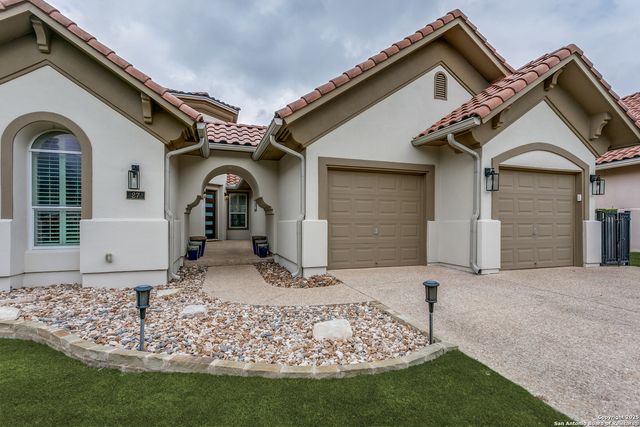 27 Avalon, San Antonio, TX 78257