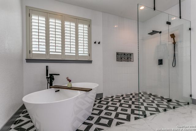 27 Avalon, San Antonio, TX 78257