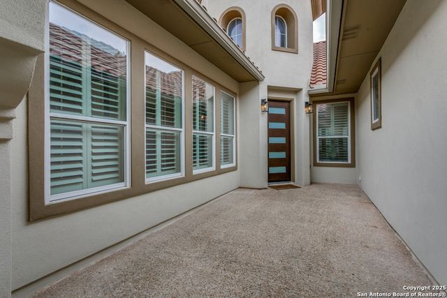 27 Avalon, San Antonio, TX 78257