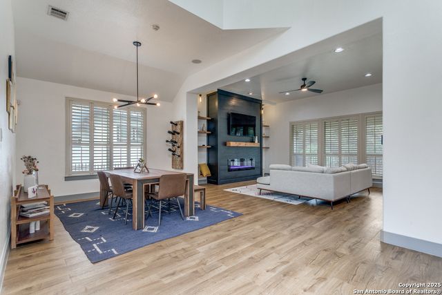 27 Avalon, San Antonio, TX 78257