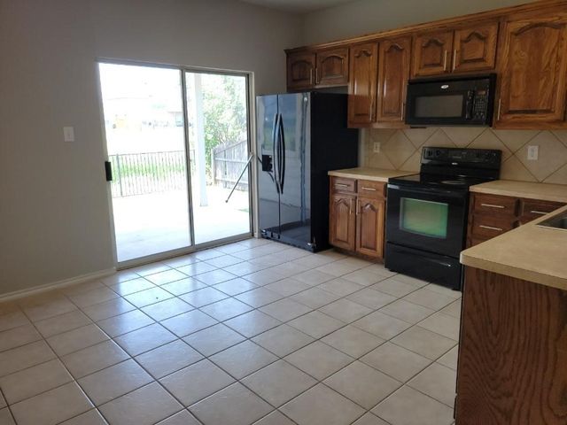 10973 Hawks Landing Road, Fort Worth, TX 76052