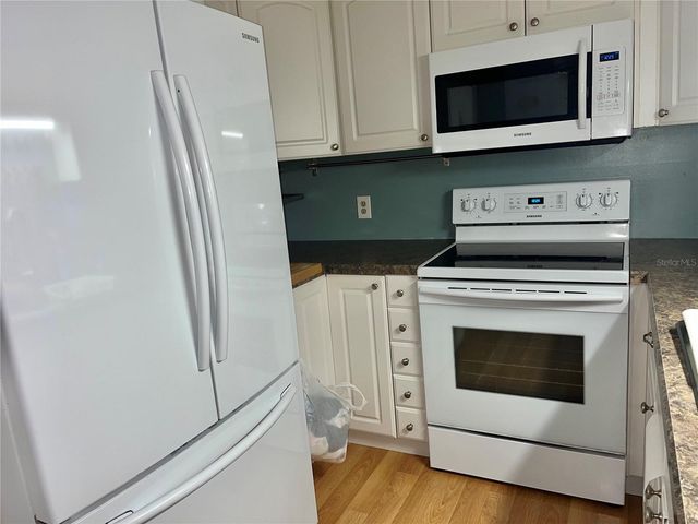 503 S VENICE BOULEVARD, Venice, FL 34293