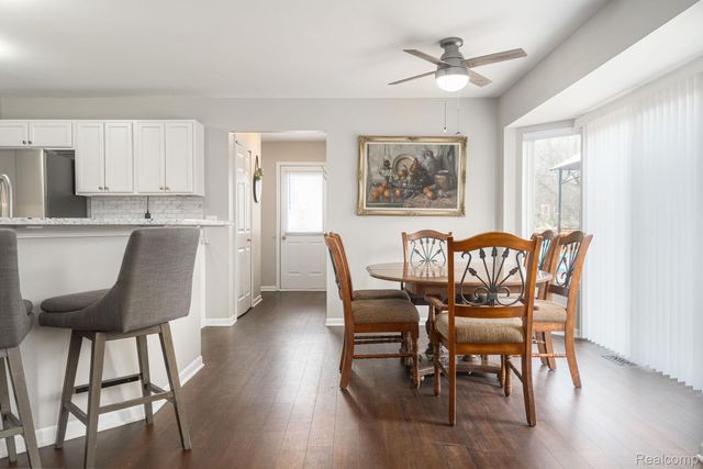 8925 El Dorado Drive, White Lake Charter Township, MI 48386