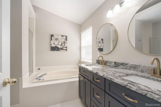 8925 El Dorado Drive, White Lake Charter Township, MI 48386