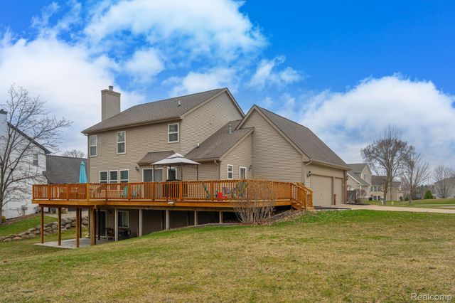 8925 El Dorado Drive, White Lake Charter Township, MI 48386