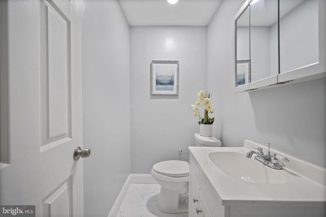 511 RIVERSIDE DR, Baltimore, MD 21221