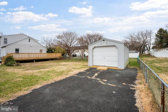 511 RIVERSIDE DR, Baltimore, MD 21221